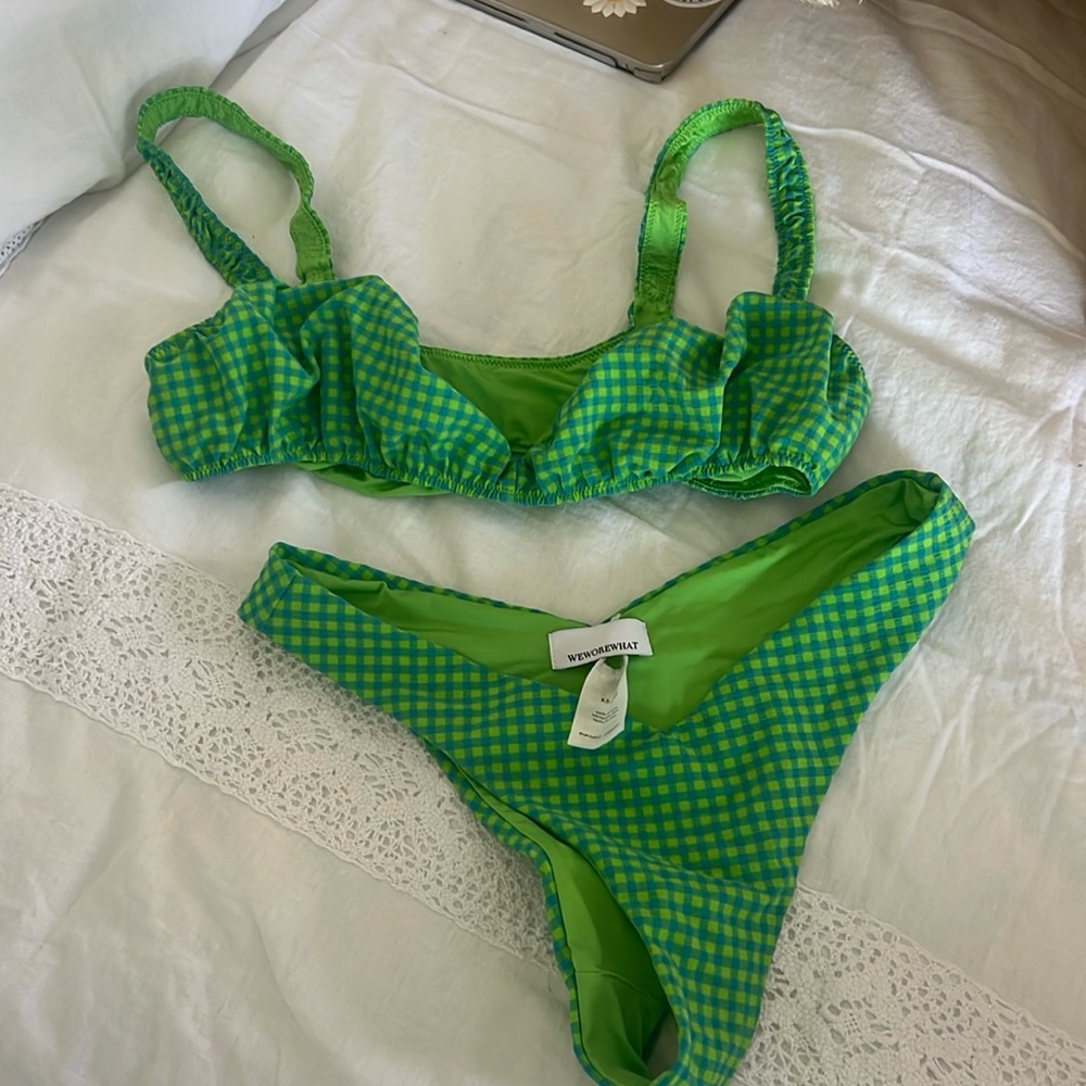 WEWOREWHAT bikini set